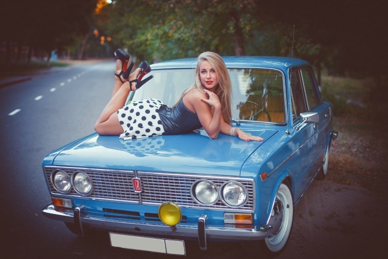 Русские девушки и автомобили