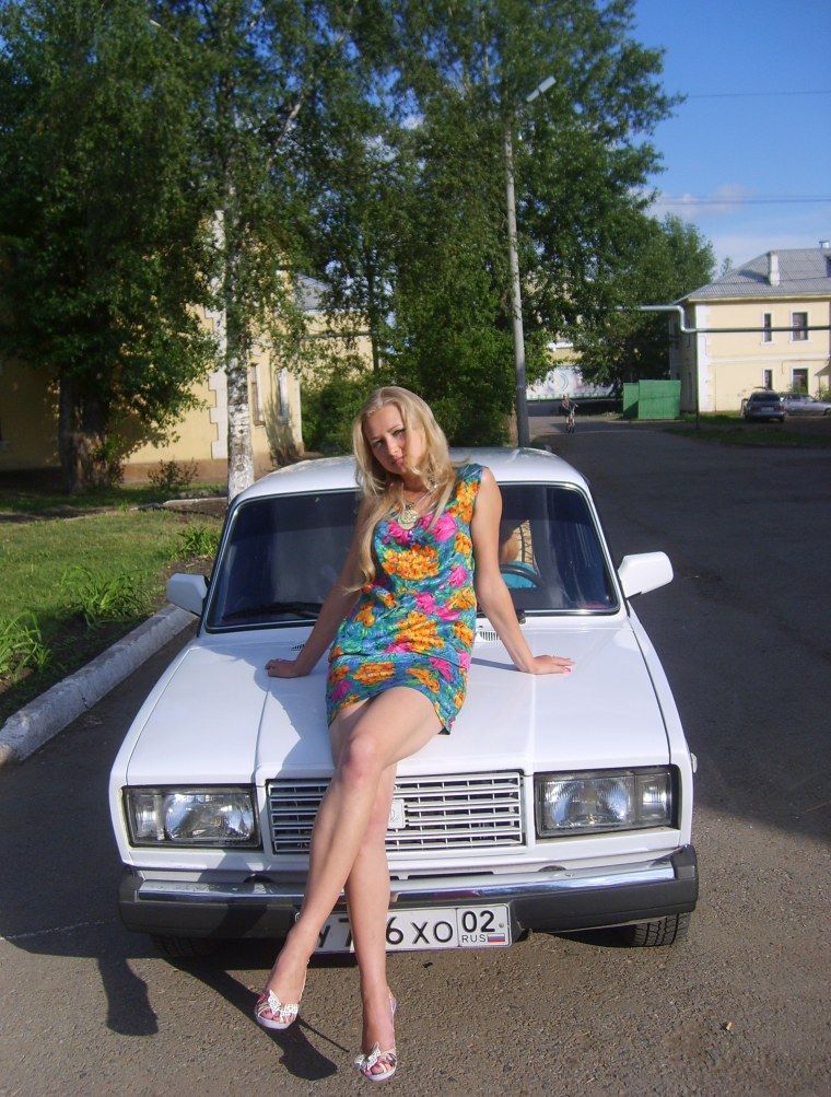 Русские девушки и автомобили