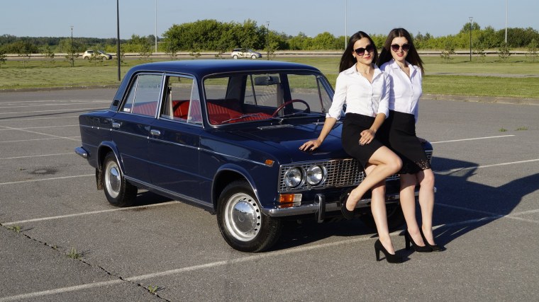 ВАЗ 2107 И ВАЗ 2103