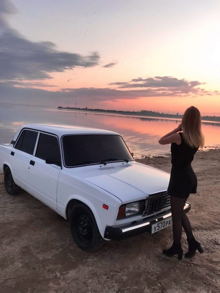 ВАЗ 2107 оперская белая