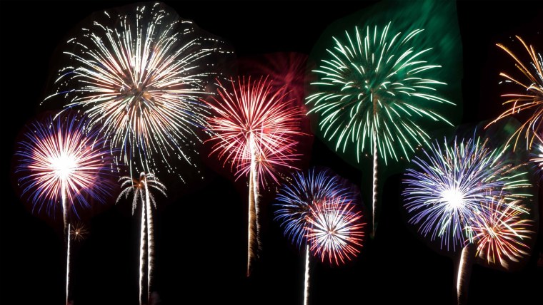 Фотографии салюта