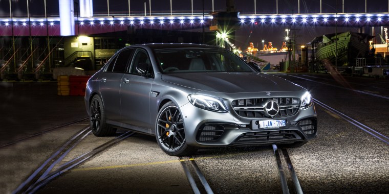 Mercedes AMG e63 s черная