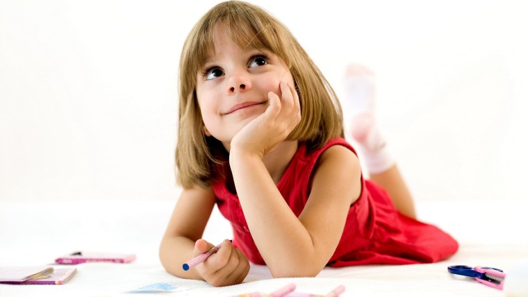 Задумчивая девочка