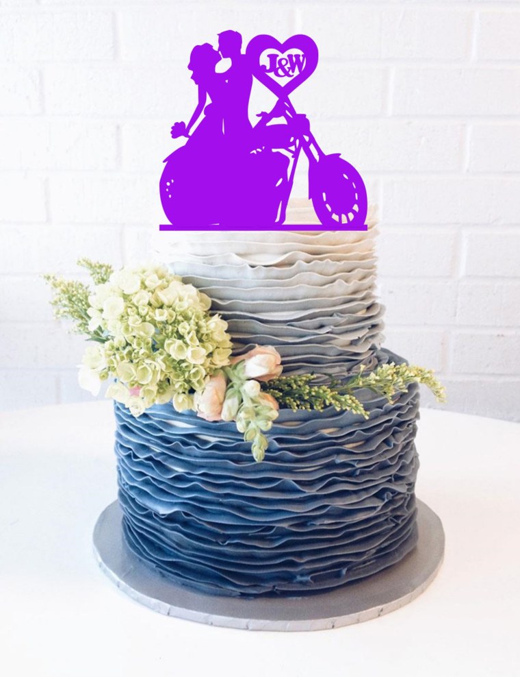 Торт с «мотоциклом»