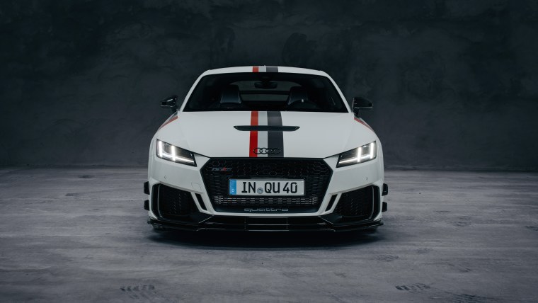 Ауди ТТ 2020 quattro RS