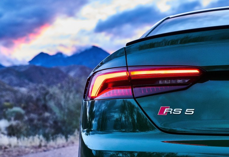 Audi rs5 2018 фары