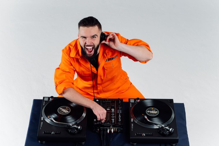 Григорий Печерских диджей