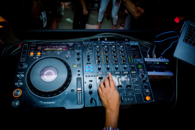 Peredel диджей