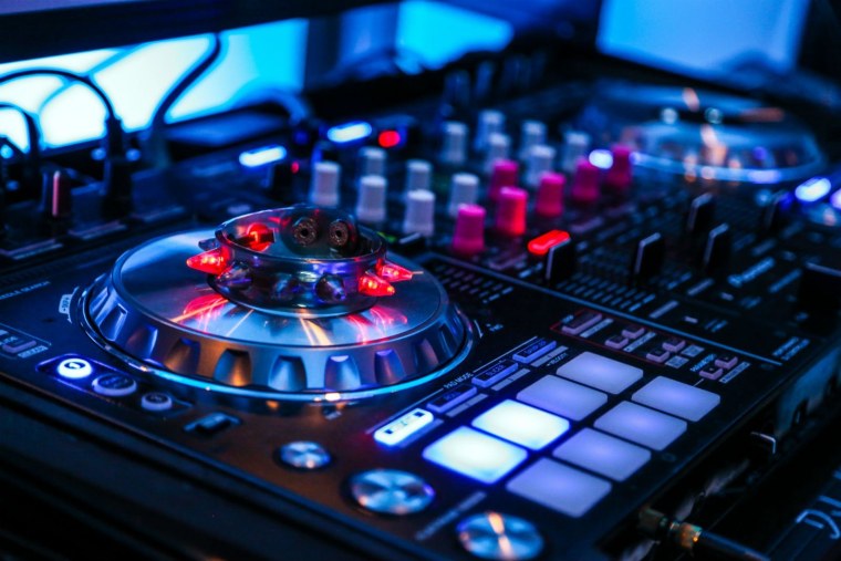 Сергей балу диджей