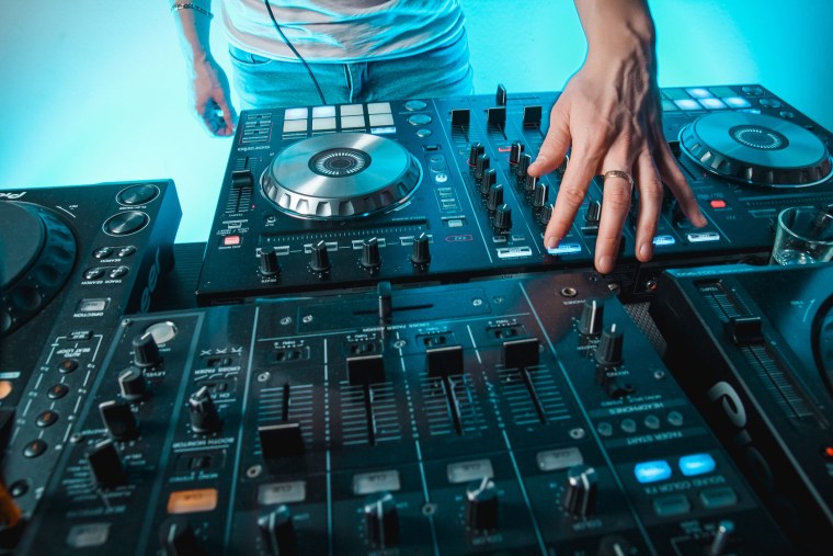 Диджей фото