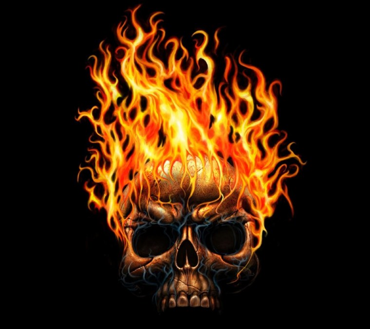 Череп в пламени