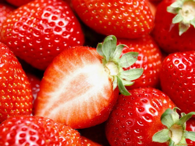 Клубника Блэк Свон