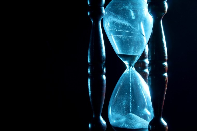 Старинные песочные часы