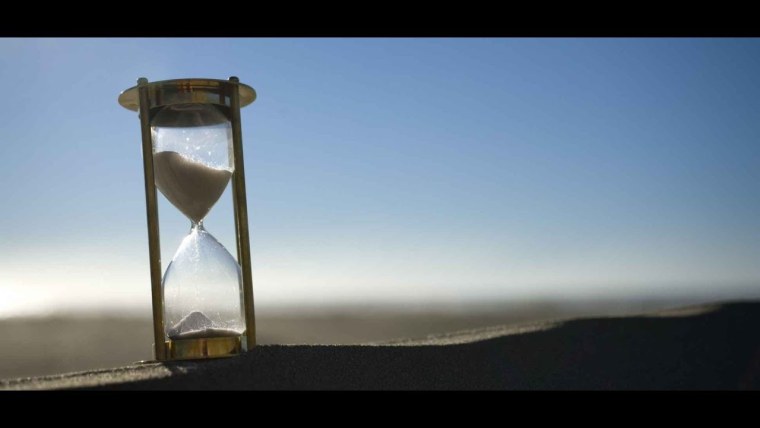 Сальвадор дали песочные часы картина