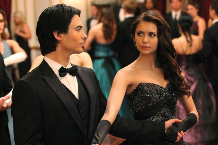 Деймон Сальваторе и Елена страсть