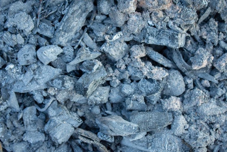 Серый уголь