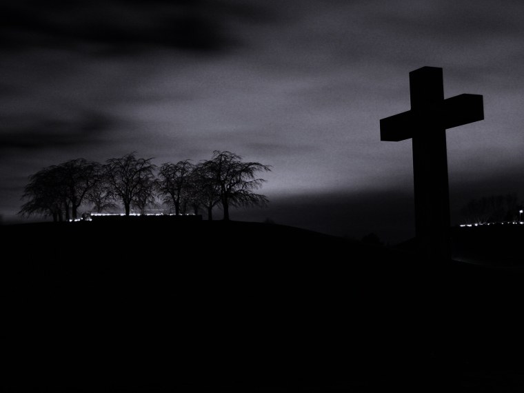 Перевернутые кресты фон