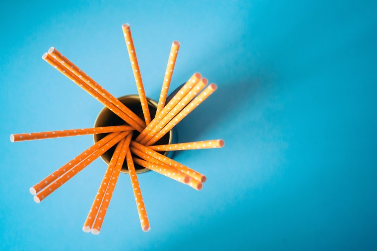 Что нельзя делать с палочками для еды