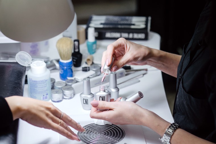 CNI гель лак на ногтях