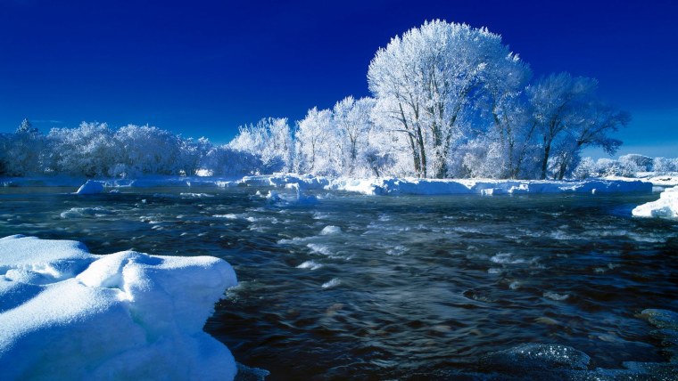 Зима река снег