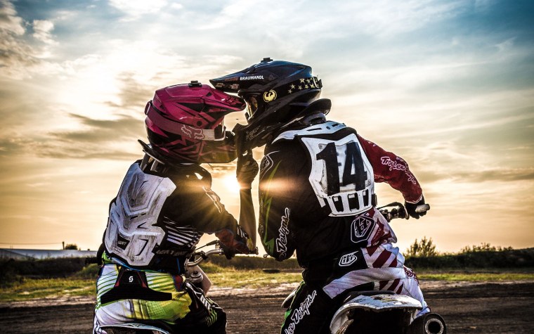 Мотокросс байкер