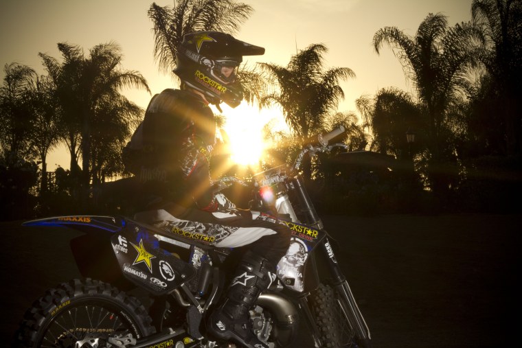 Мотоцикл с эффектами