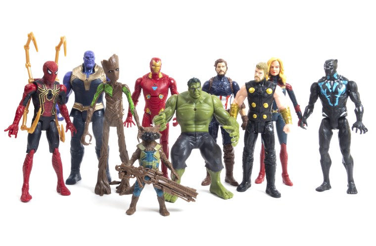 Набор фигурок супергероев с подвижными конечностями Мстители