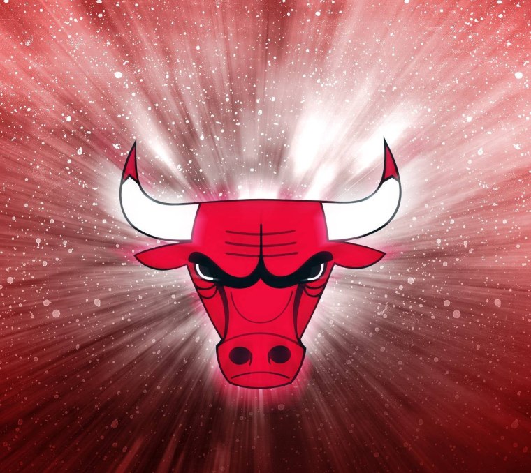 Бык на белом фоне