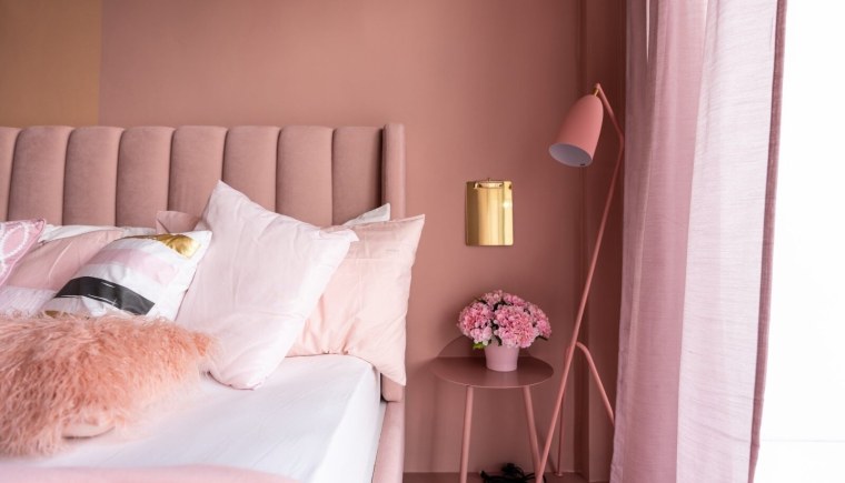 Розовый Минимализм