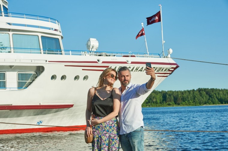 Речные круизы по Волге водоход