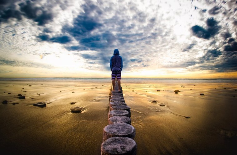 Человек на горизонте