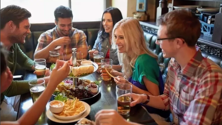 Ужин с друзьями