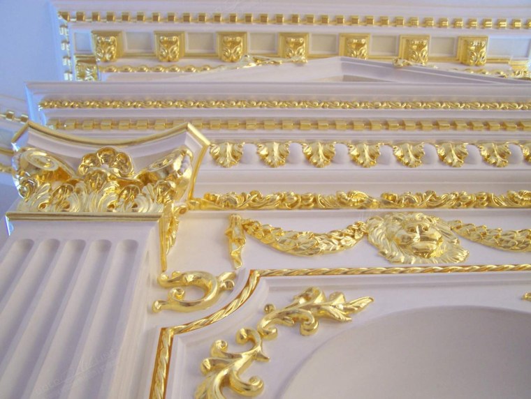 Фон с сусальным золотом