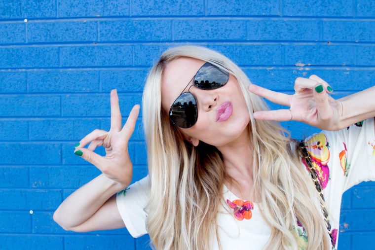 Крутая блондинка