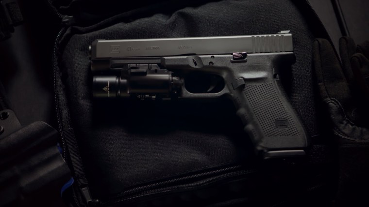 Святые из Бундока пистолеты