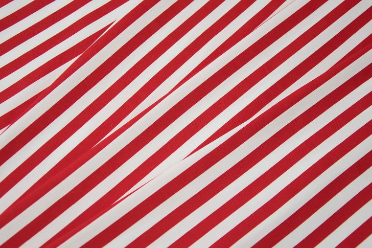 Красный Минимализм