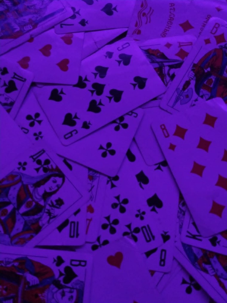 Фиолетовые карты обои