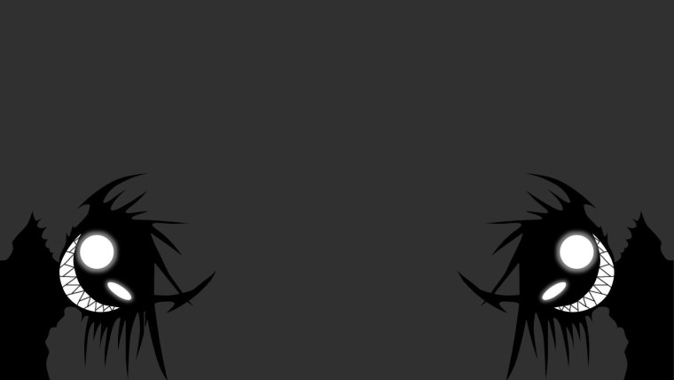 Жуткая улыбка на черном фоне