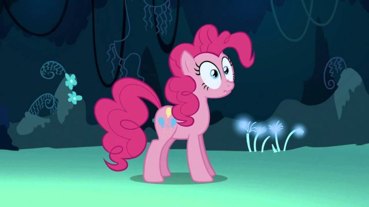 Пинки Пай с бензопилой