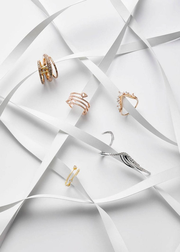 Ювелирные изделия Минимализм