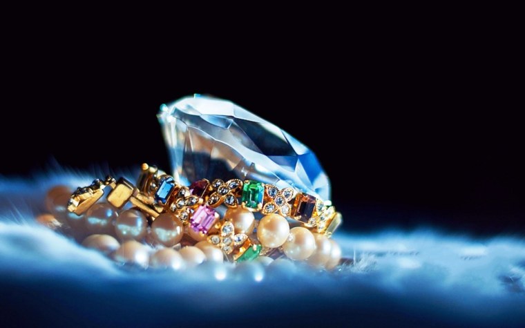 Драгоценности бриллианты