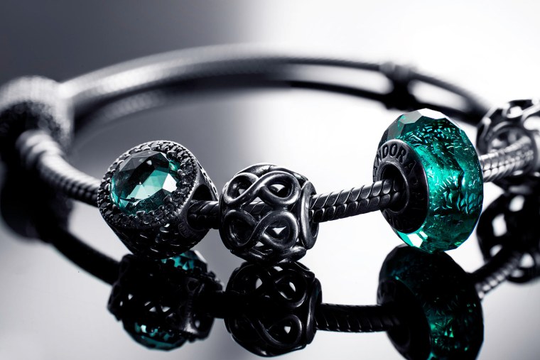 Предметная фотосъемка браслетов