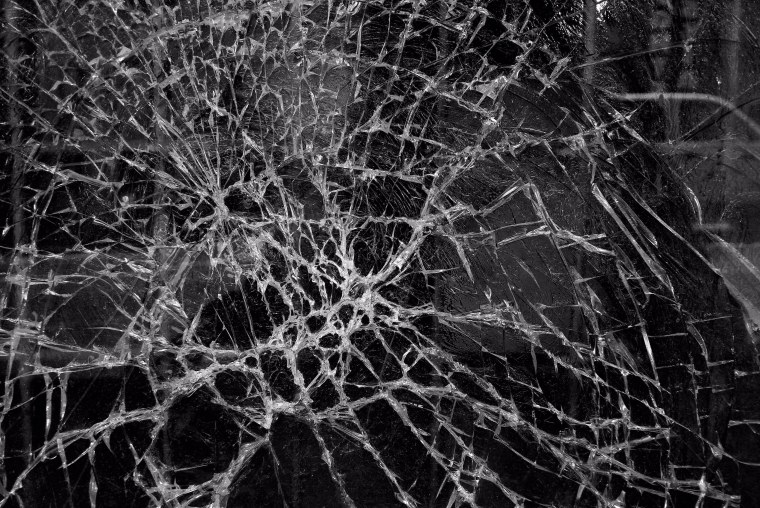 Разбитое стекло