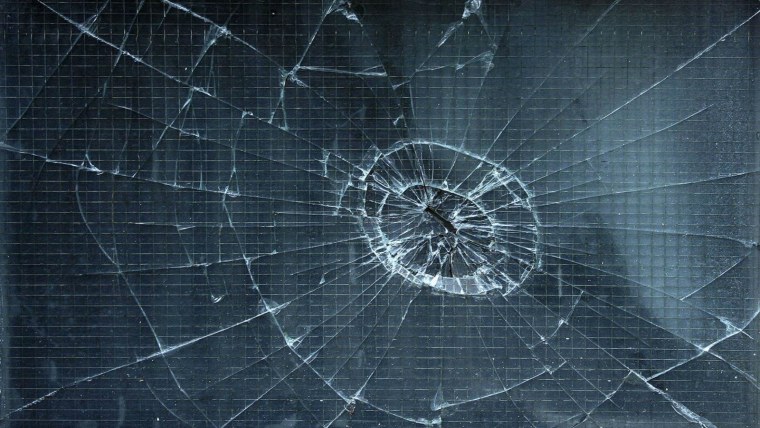 Разбитое стекло
