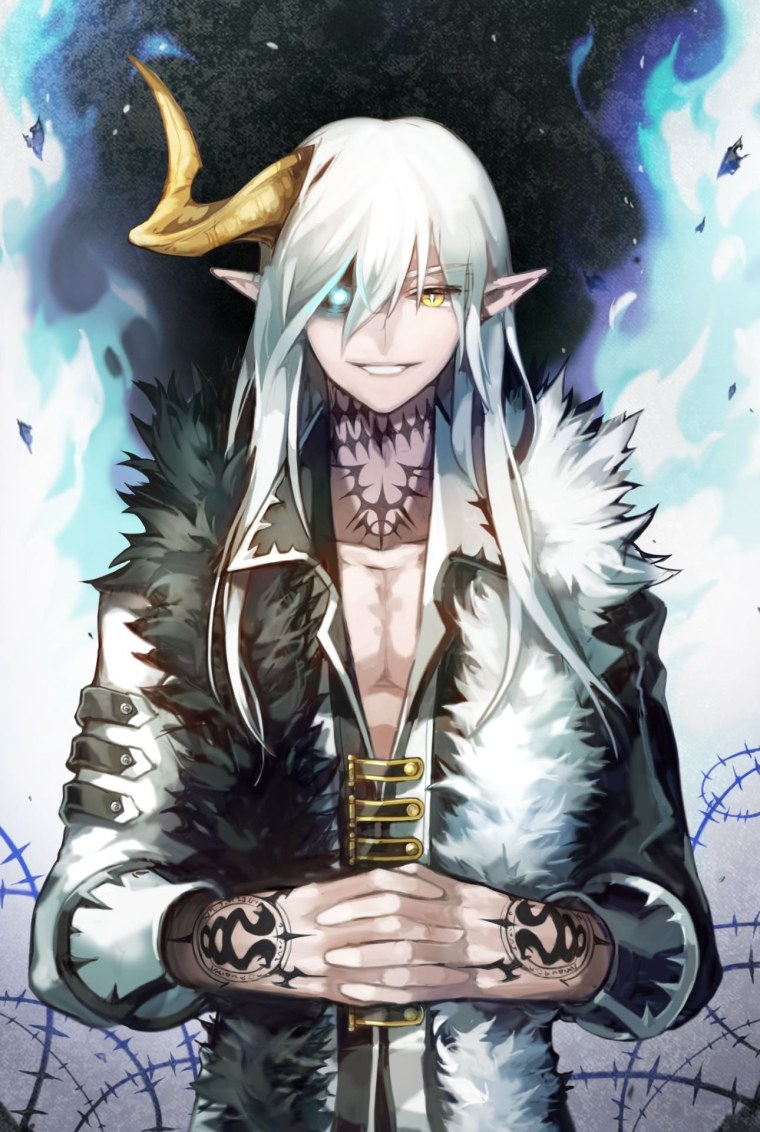 Демон с белыми волосами