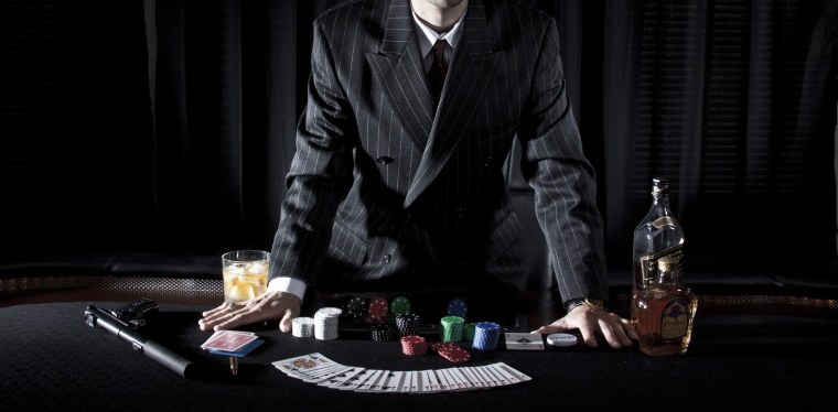 Гангстеры за столом