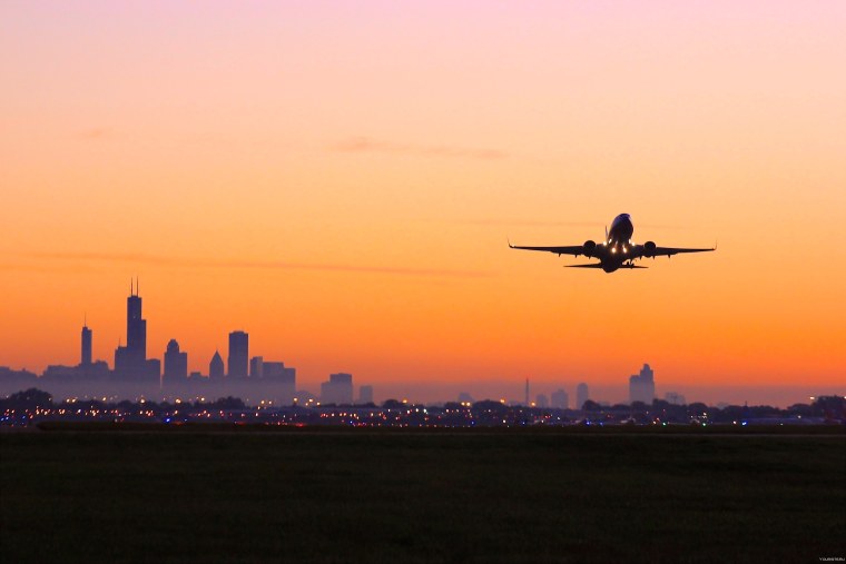 Самолет на закате