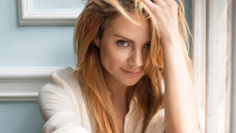 Максим певица