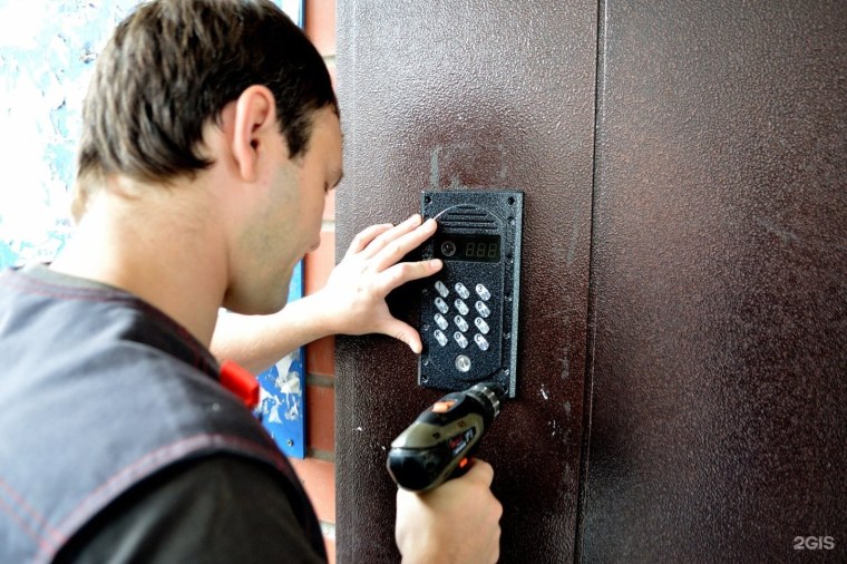 Домофон в подъезд