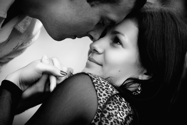 Мужчина и женщина нежность